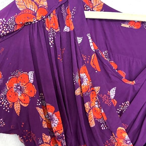 Revolve FREE PEOPLE Tuscan Dreams Floral Printed Tunic in Plum Sz Small Boho - Picture 4 of 6